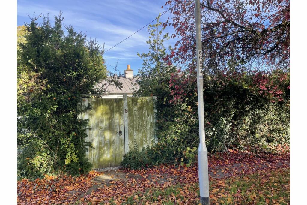 Additional property image - Highfield Close, Cambridge, CB22