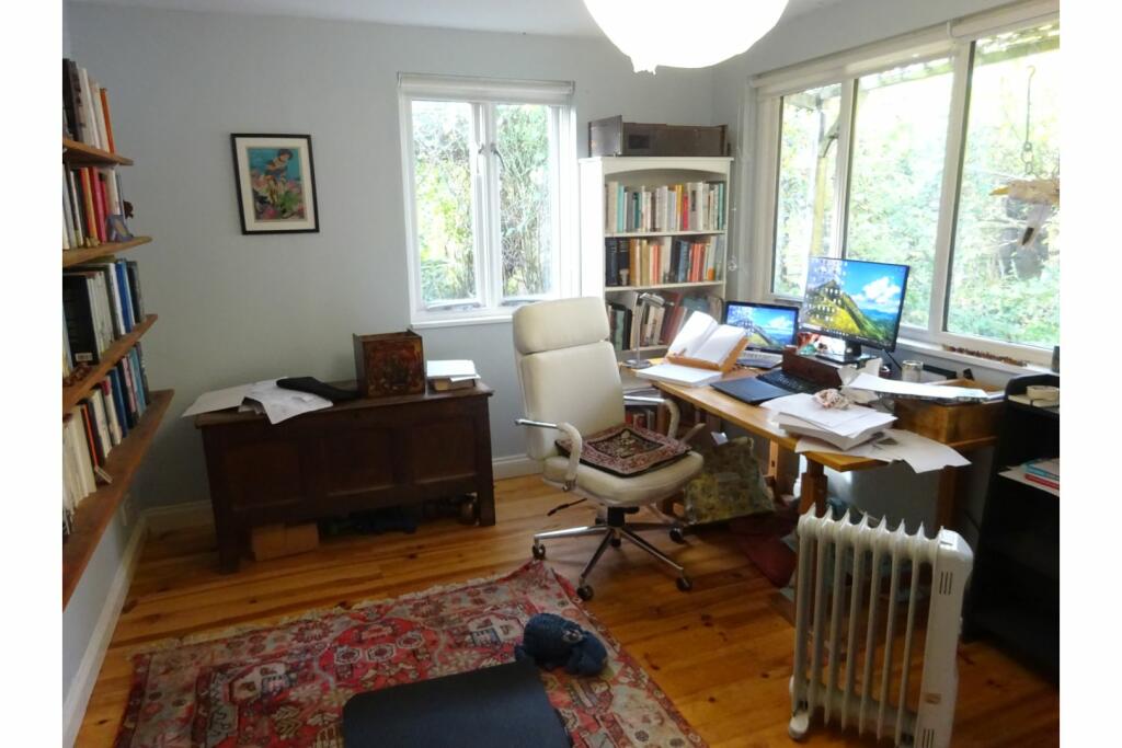 Additional property image - Highfield Close, Cambridge, CB22