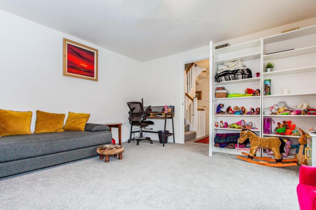 Additional property image - Plymouth Close, Cambridge, CB3