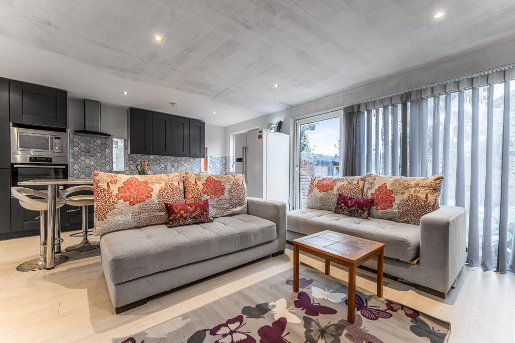 Main image of property: Home Close, Cambridge, CB24