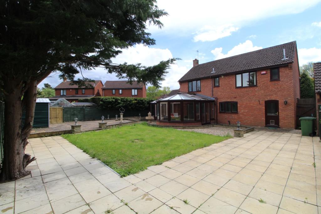 4 bedroom detached house for sale in Northleigh, Milton ...