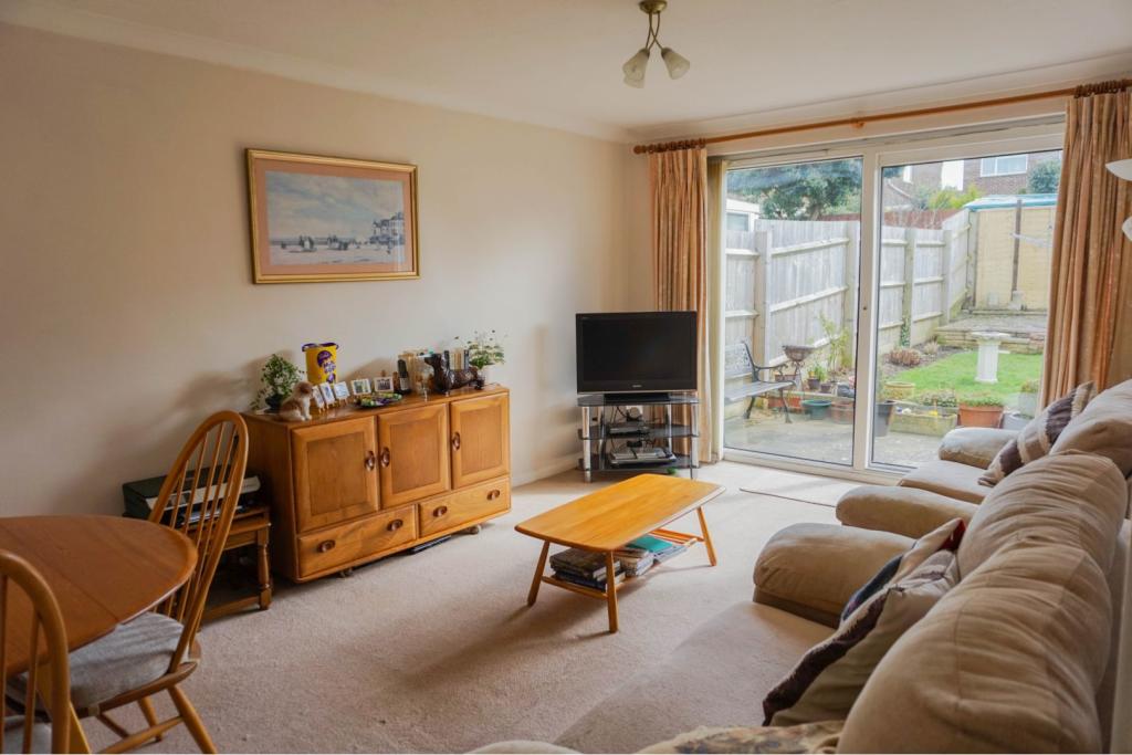 2 bedroom bungalow for sale in Leapingwell Lane, Winslow, MK18