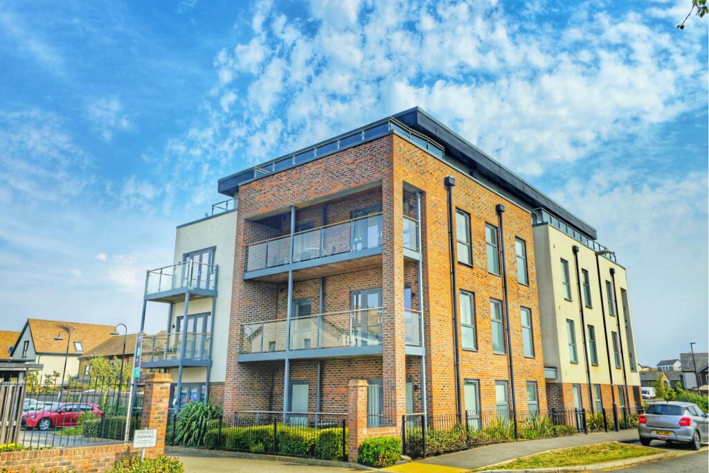 Main image of property: 2 Harvard Way, Oakgrove, Milton Keynes, MK10