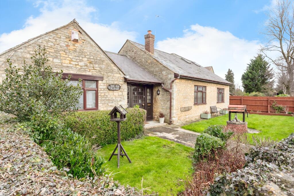 Main image of property: Main Street, Cosgrove, Milton Keynes, MK19