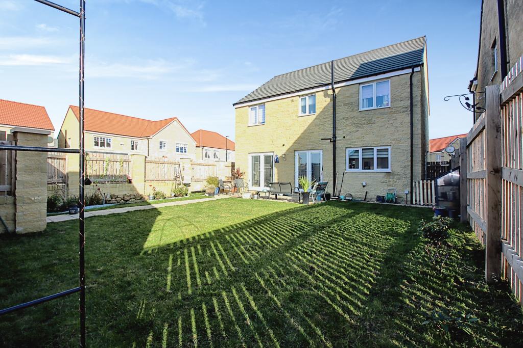 4 bedroom detached house for sale in Clubhouse Way, Humberston, DN36