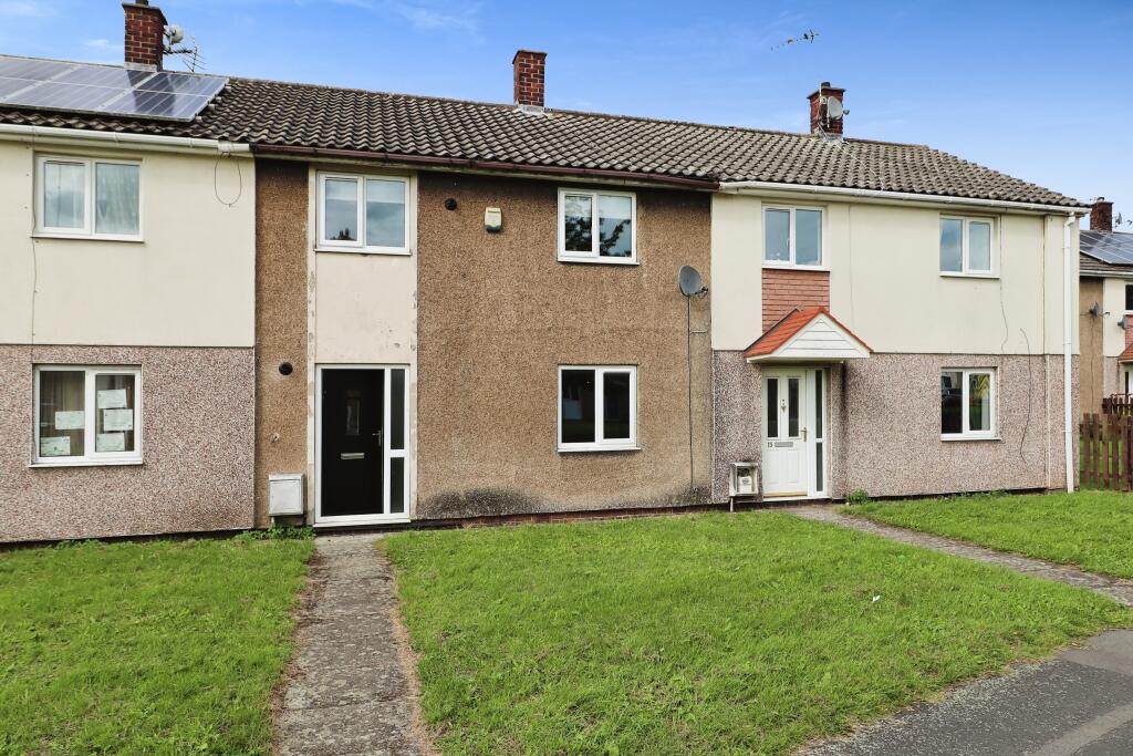 3 bedroom terraced house for sale in Boswell Close, Doncaster, DN11