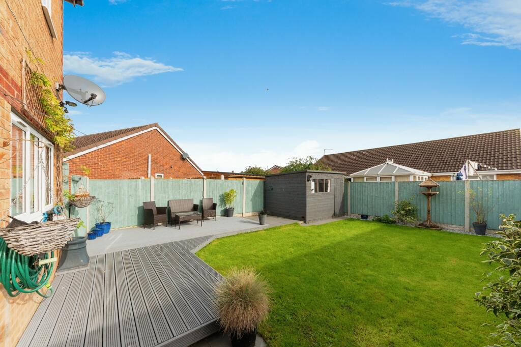 3 bedroom semidetached house for sale in Fulford Crescent, Barrowupon