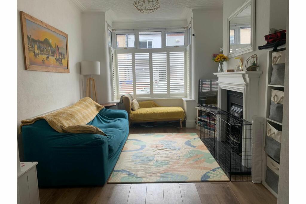 3 bedroom terraced house for sale in Hey Street, Cleethorpes, DN35