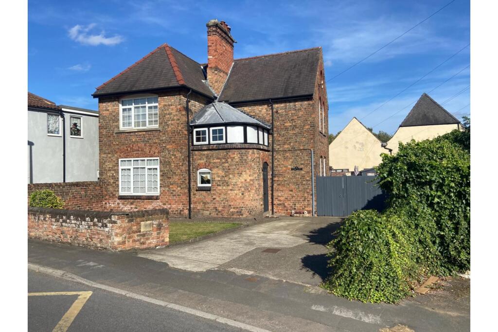 Main image of property: Fieldside, Scunthorpe, DN17