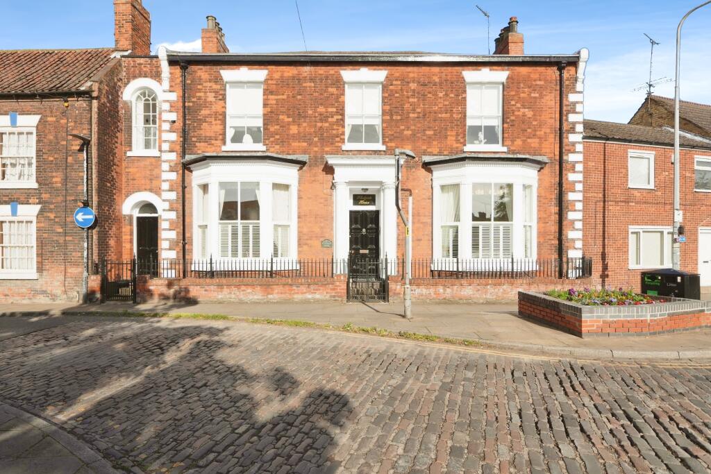 Main image of property: Fleetgate, Barton-upon-humber, DN18