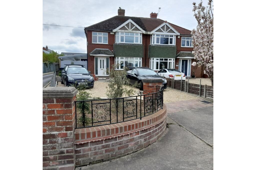 Main image of property: Grimsby Road, Laceby, DN37