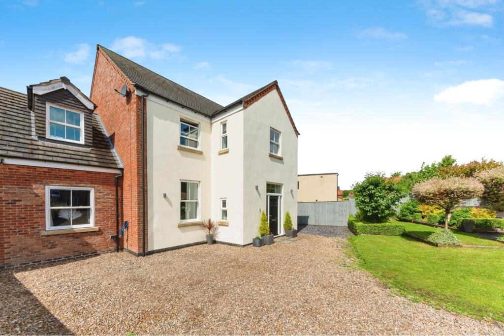 Main image of property: Hurds Farm, Brigg, DN20
