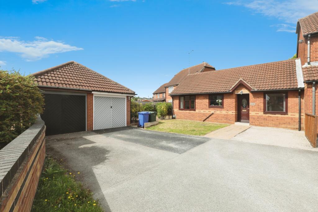 Main image of property: Wicket Way, Doncaster, DN12