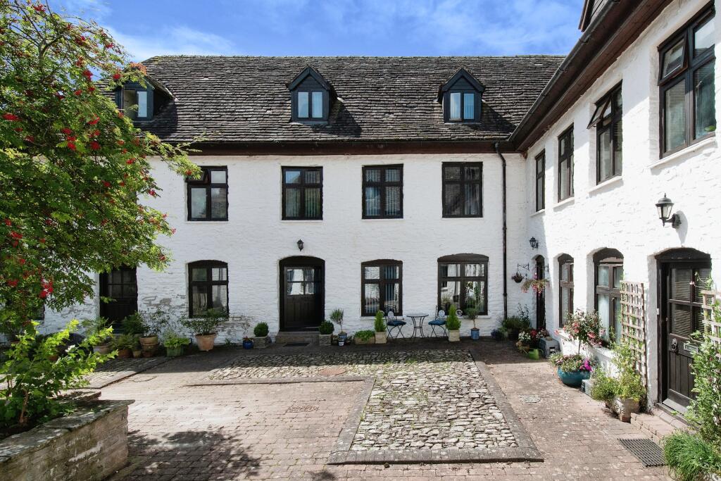 4 bedroom character property for sale in Llandefalle, Brecon, LD3