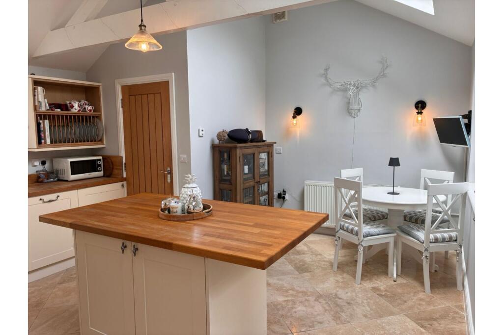 Main image of property: Pant-y-dwr, Rhayader, LD6