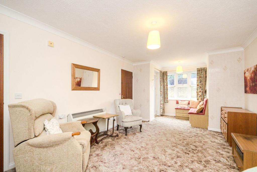 Additional property image - 22 Crook Log, Bexleyheath, DA6