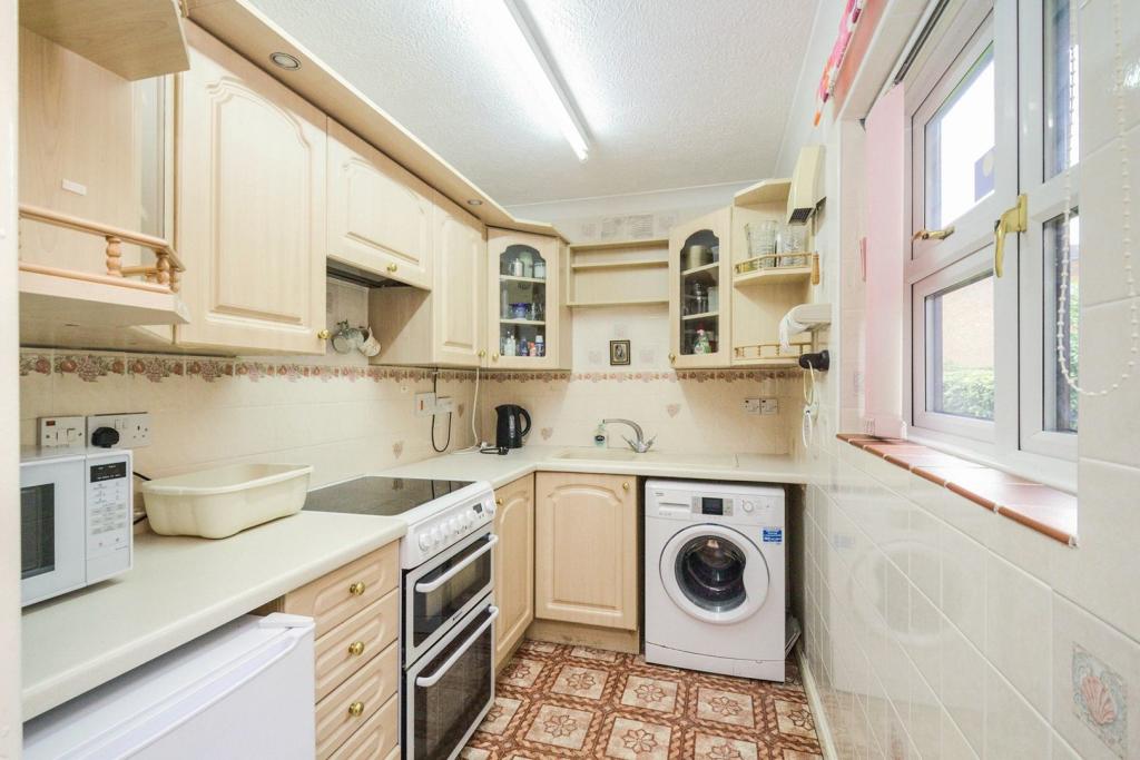 Additional property image - 22 Crook Log, Bexleyheath, DA6