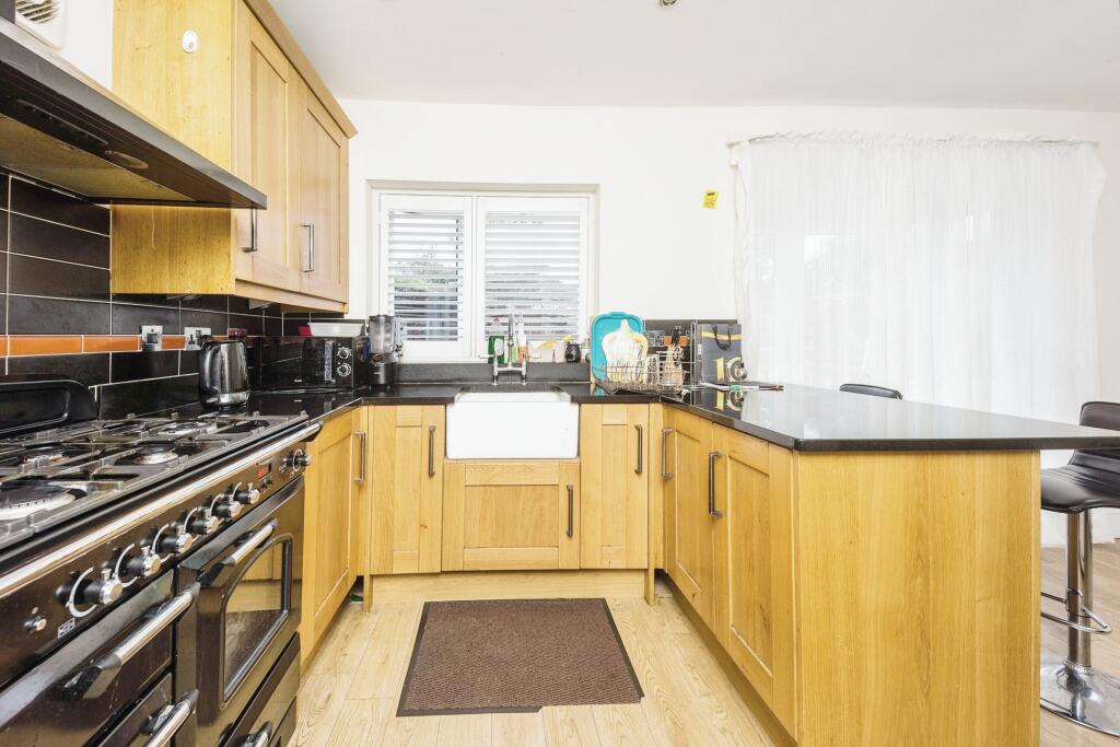 Additional property image - Buxton Road, Erith, DA8