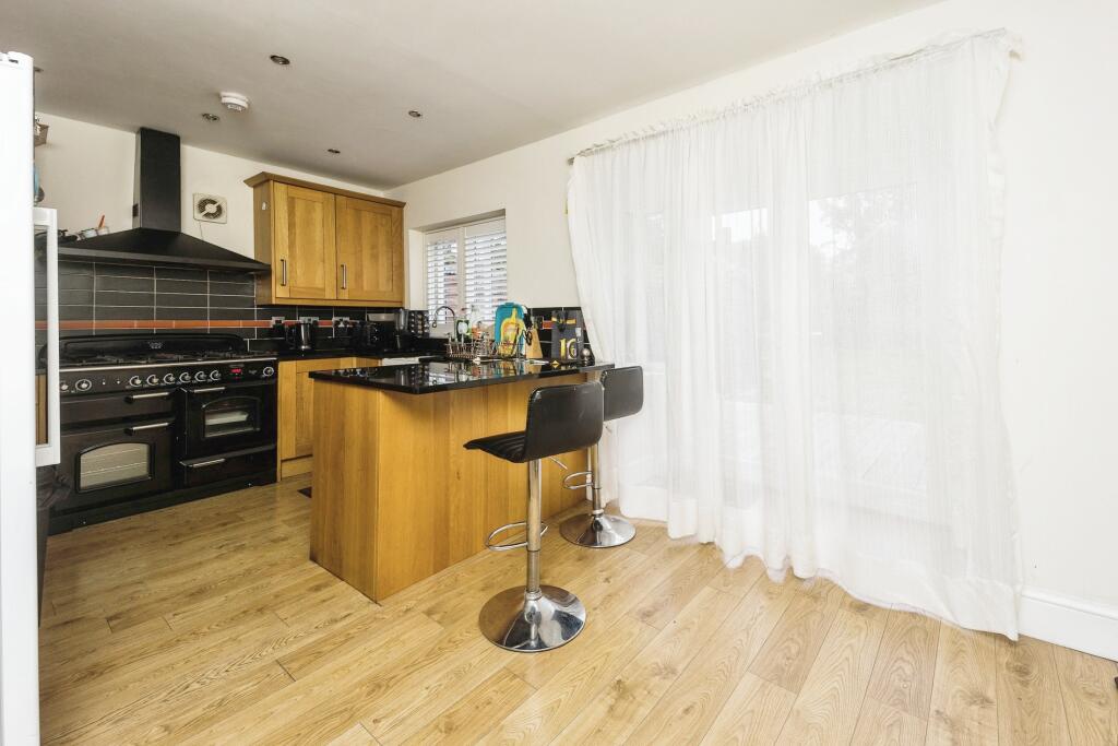 Additional property image - Buxton Road, Erith, DA8