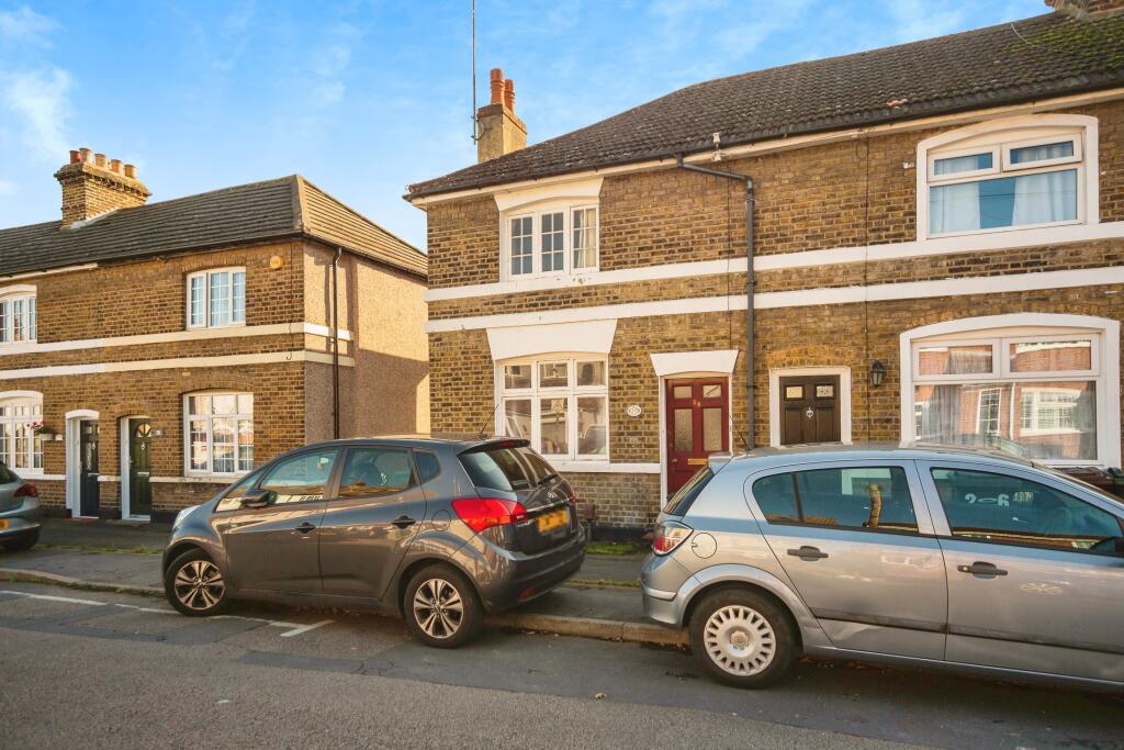 Additional image 2 of Walnut Tree Avenue, Dartford, DA1