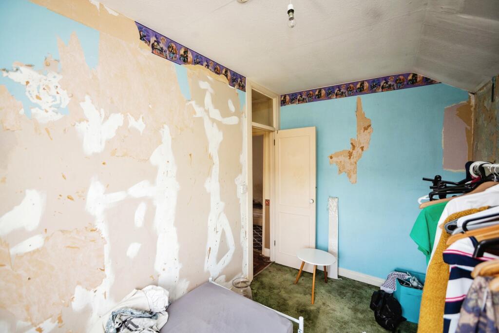 Additional image 6 of Walnut Tree Avenue, Dartford, DA1