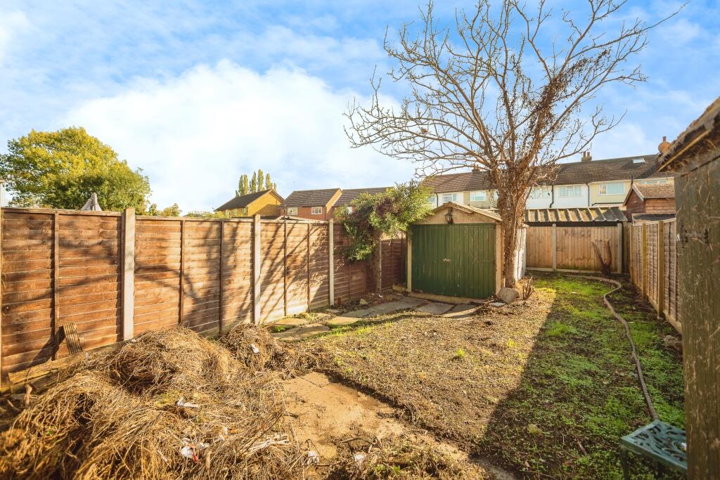 Additional image 5 of Walnut Tree Avenue, Dartford, DA1