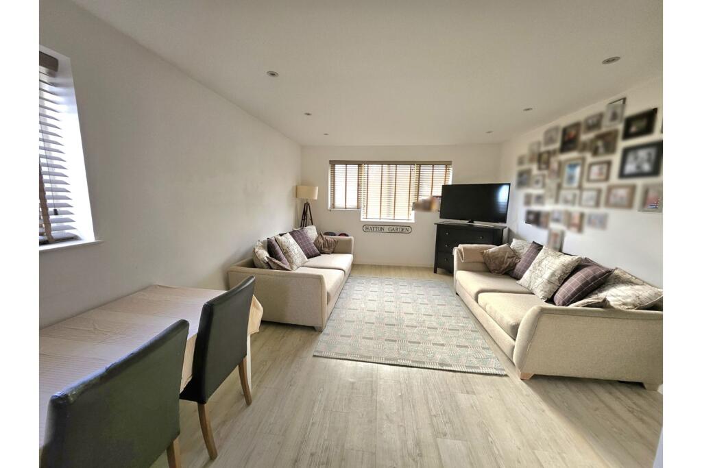 Additional property image - Frognal Place, Sidcup, DA14