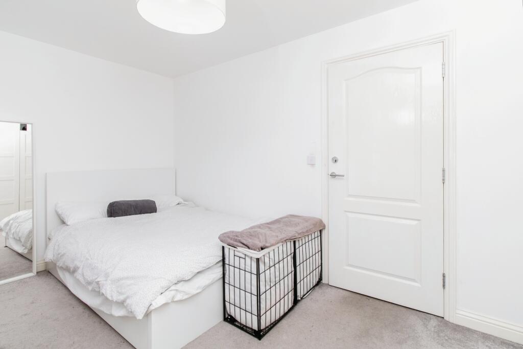 Additional property image - Newham Way, Erith, DA8