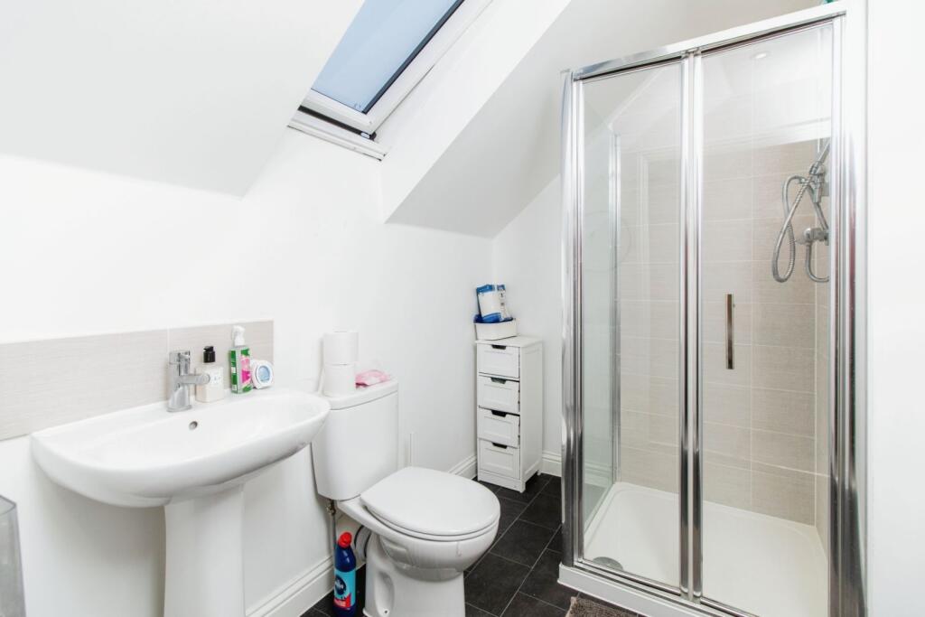 Additional property image - Newham Way, Erith, DA8