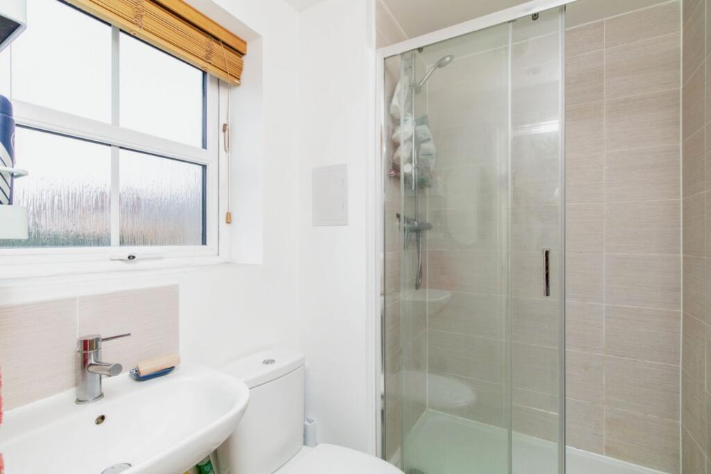 Additional property image - 6 Sayers Way, Erith, DA8