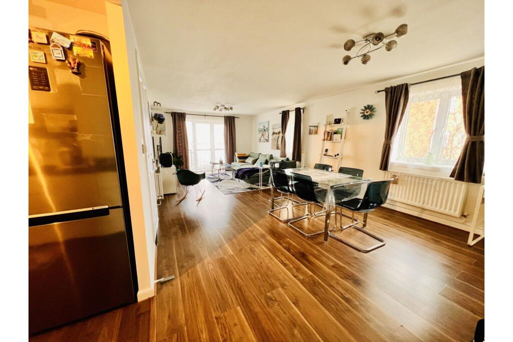 Additional property image - Macarthur Close, Erith, DA8