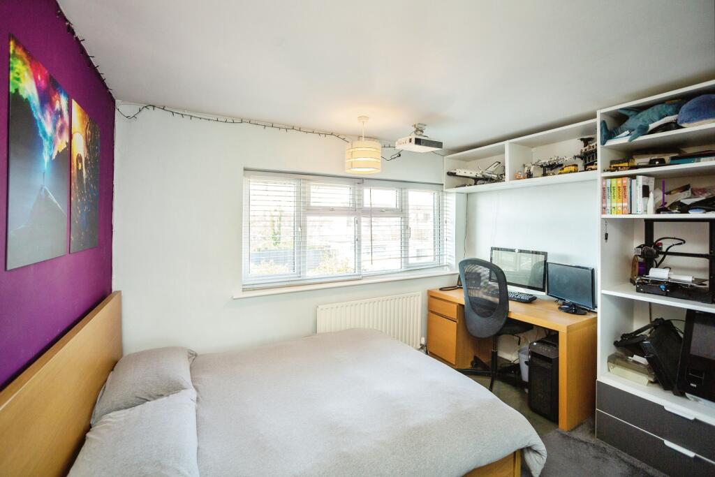 Additional property image - Latona Drive, Gravesend, DA12