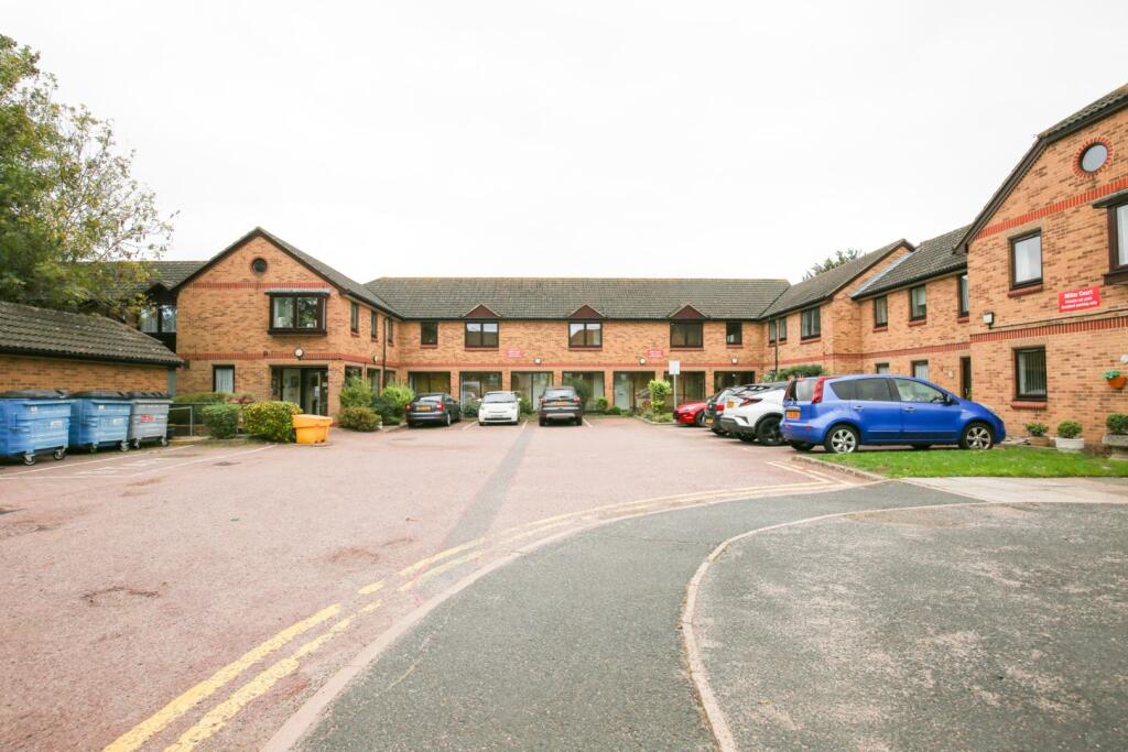 Main image of property: Mayplace Road East, Bexleyheath, DA7