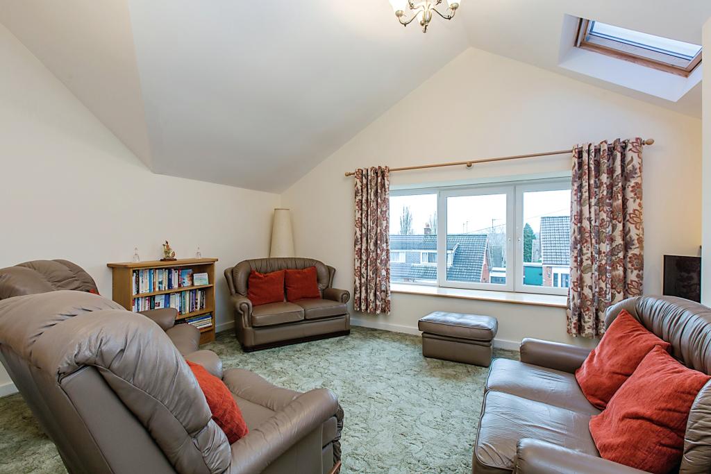 3 bedroom semidetached house for sale in 18 & 18a Warwick Road, Walton