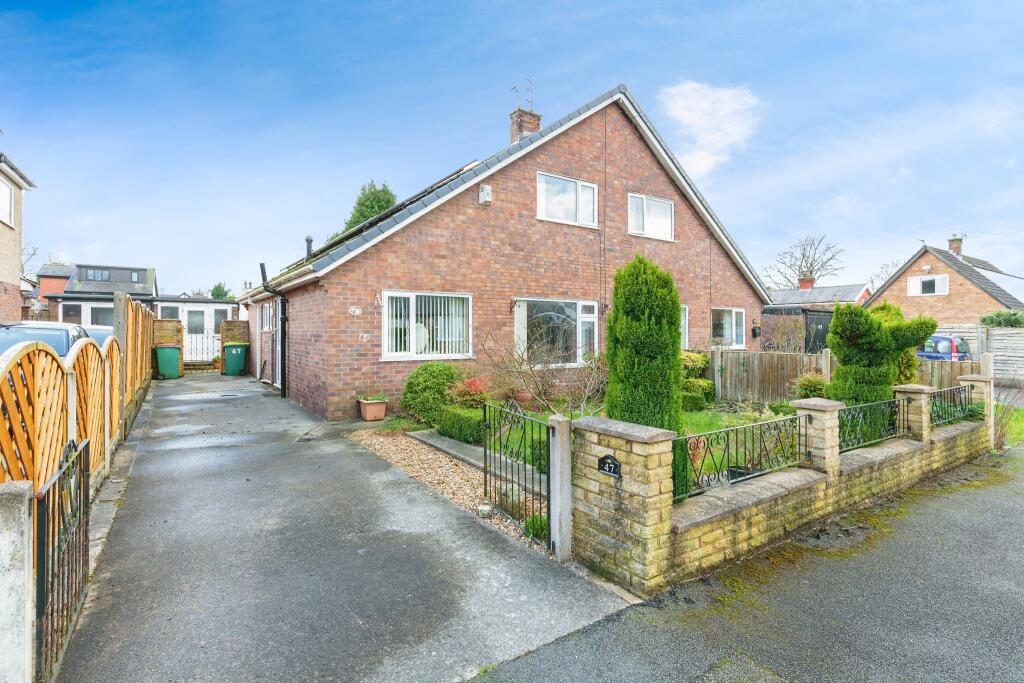 Main image of property: Arnold Close, Ribbleton, Preston, PR2