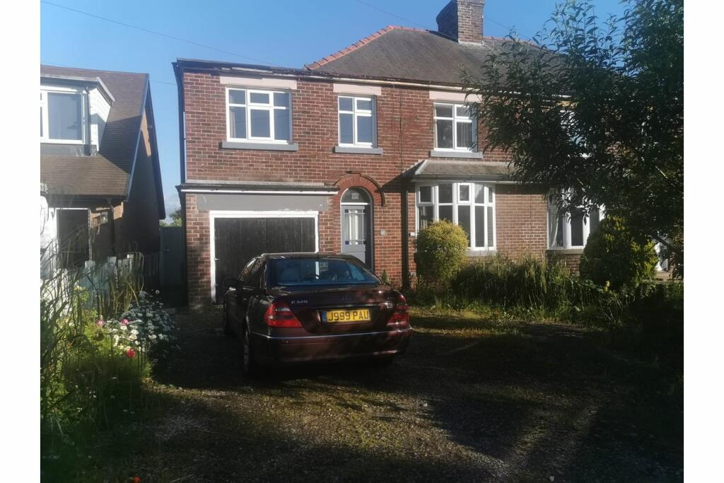 3 bedroom semidetached house for sale in Blackgate Lane, Tarleton