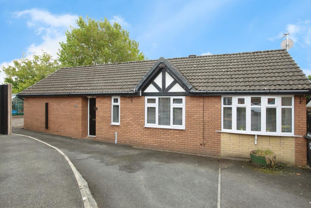 Main image of property: The Campions, Lea, Preston, PR2