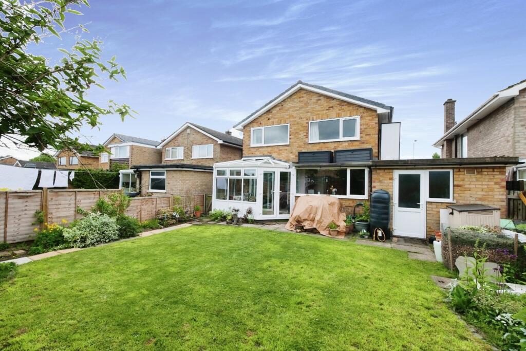 4 bedroom detached house for sale in Foxwood Lane, York, YO24