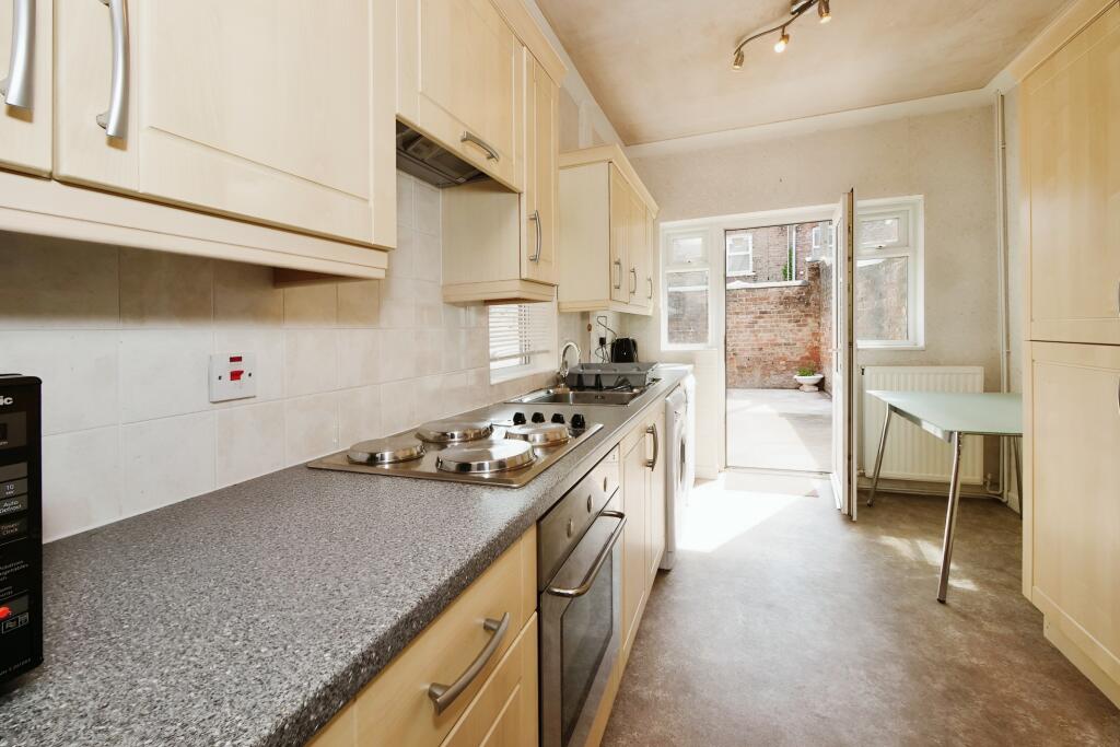 3 bedroom terraced house for sale in Lindley Street, Holgate, York, YO24