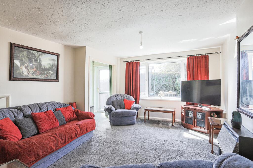 3 bedroom semidetached house for sale in Wigginton, York, YO32