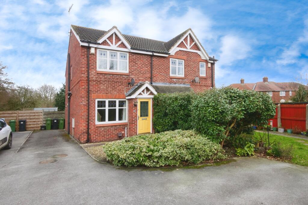 2 bedroom semi-detached house