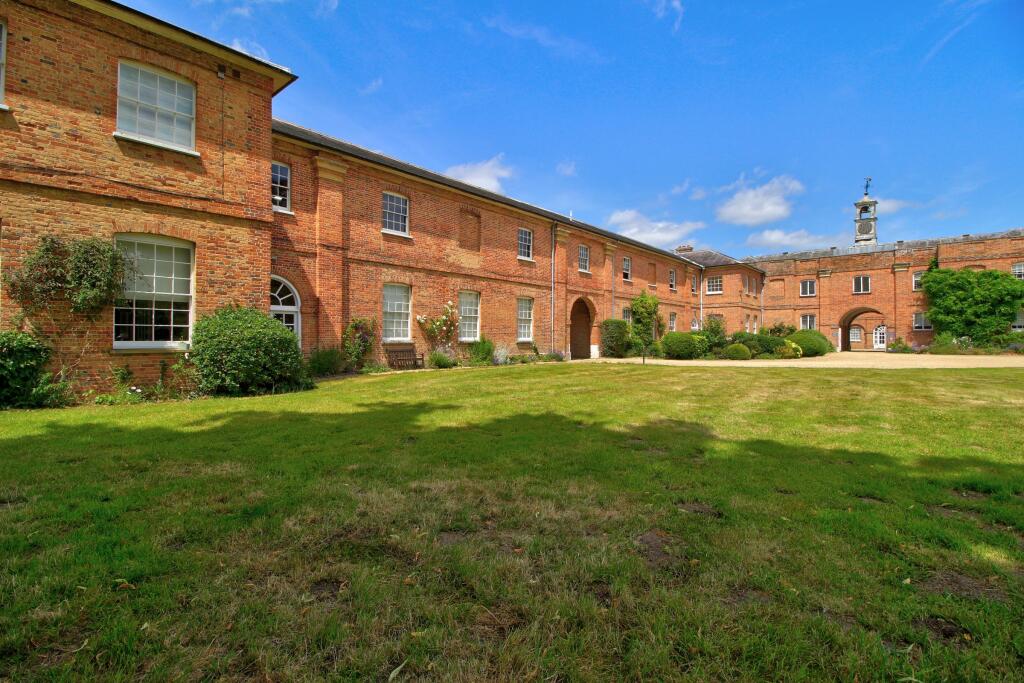 2 bedroom apartment for sale in Swallowfield Park, Swallowfield, RG7