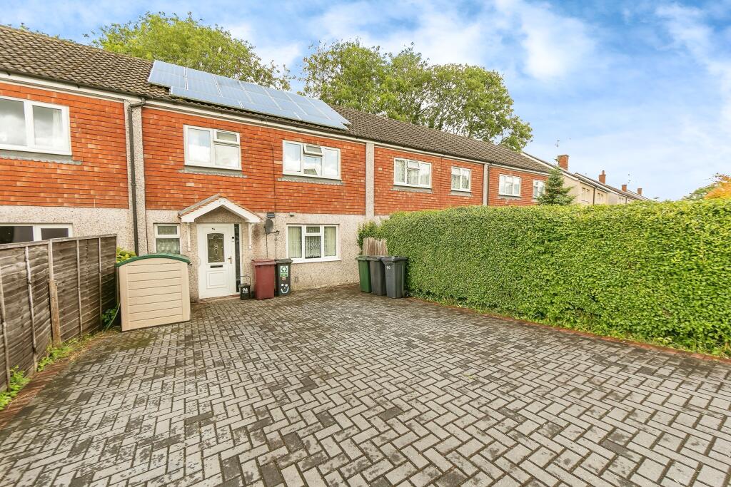 3 Bedroom Terraced House For Sale In Teviot Road Reading Rg30