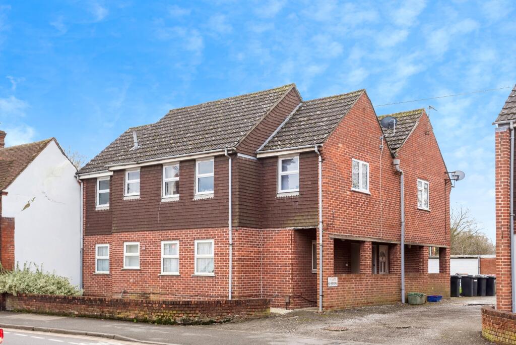 Main image of property: Chapel Street, Thatcham, RG18