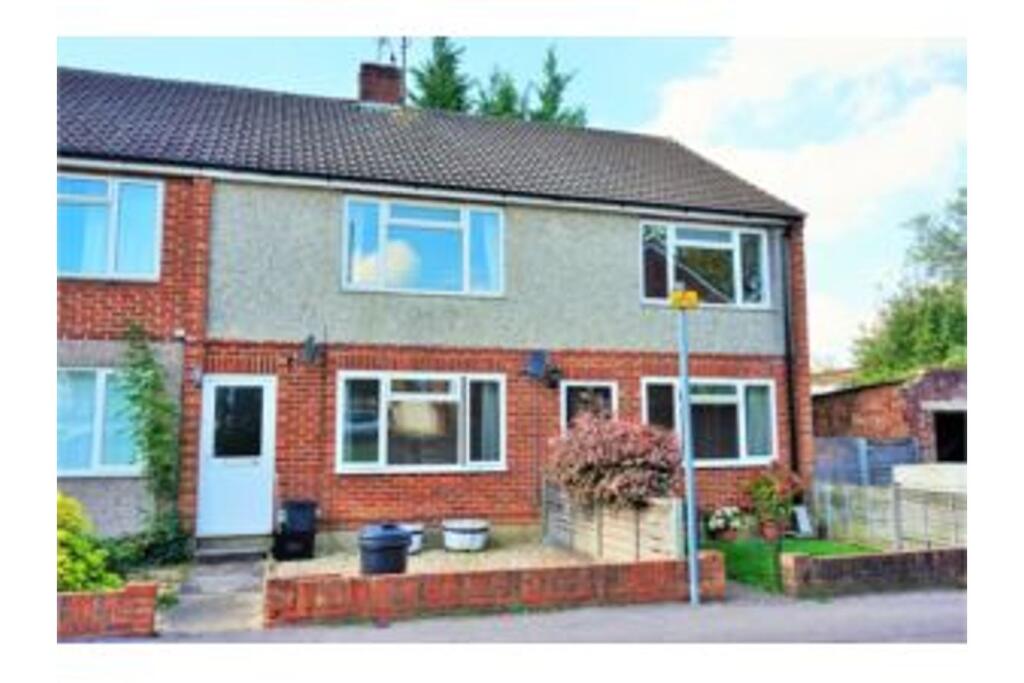 Main image of property: Tanhouse Lane, Wokingham, RG41