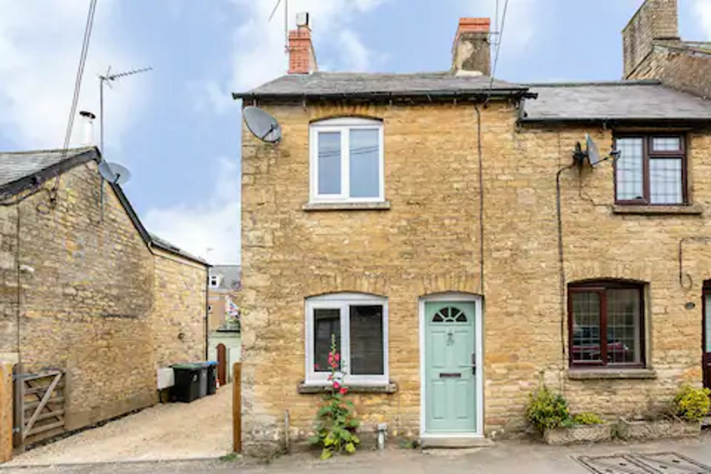 2 bedroom end of terrace house for sale in Rock Hill, Chipping Norton, OX7