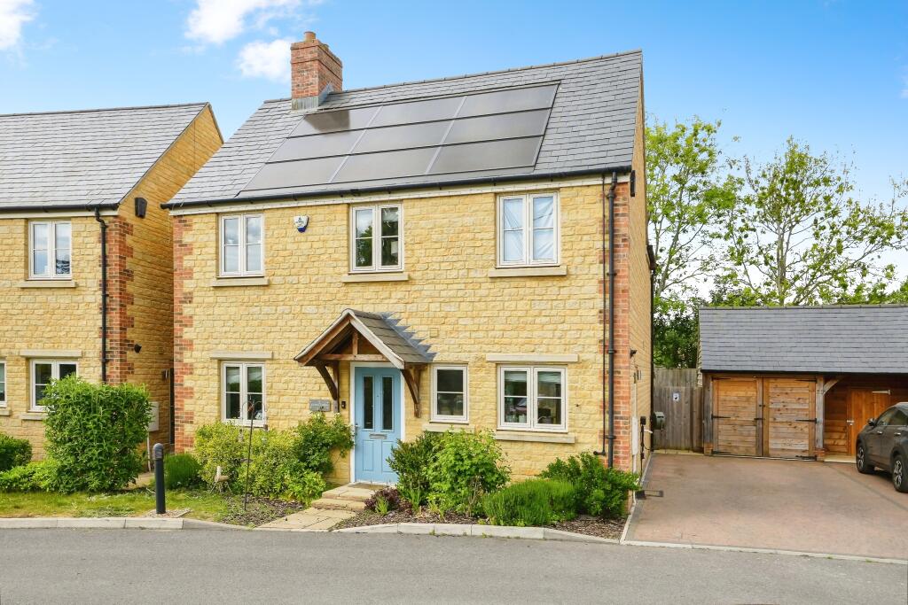 Main image of property: Bluebell Gardens, North Leigh, OX29
