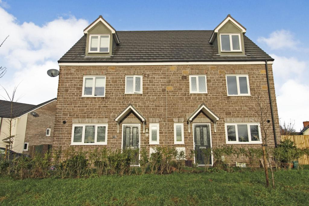 4 bedroom semidetached house for sale in Plasnewydd Walk, Llantwit