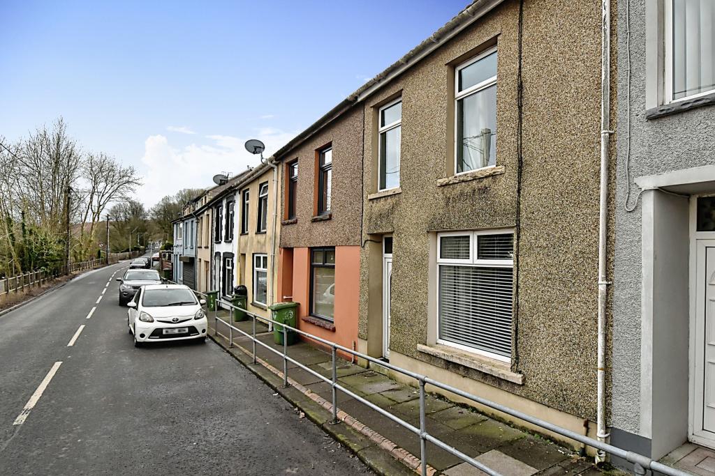 3 bedroom terraced house for sale in Abercynon Road, Mountain Ash, CF45