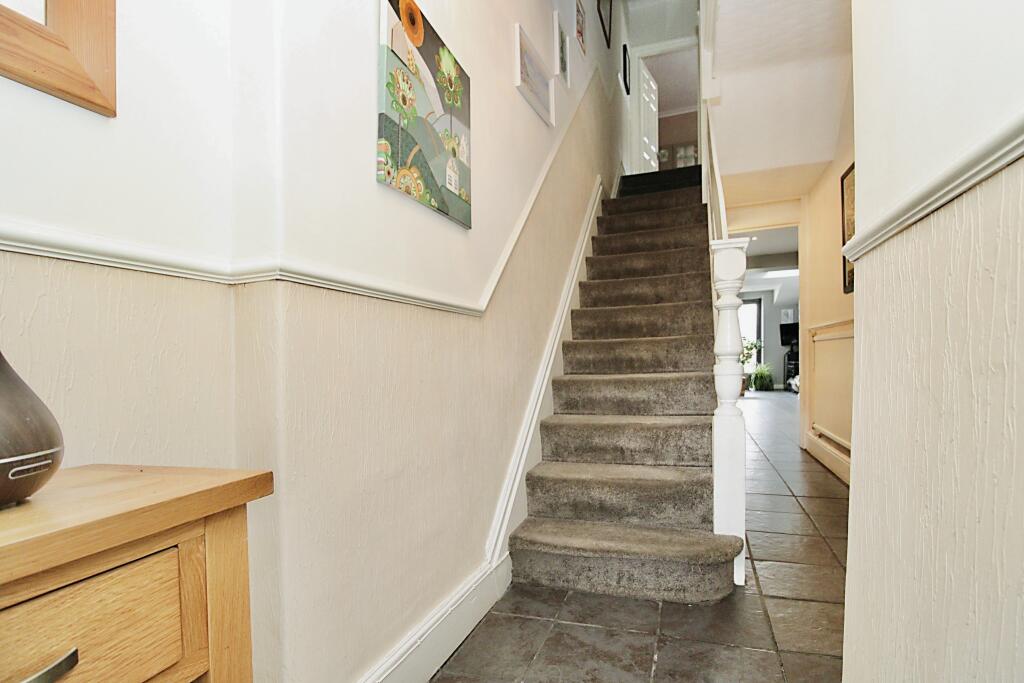 4 bedroom terraced house for sale in Woodlands Road, Barry, CF62